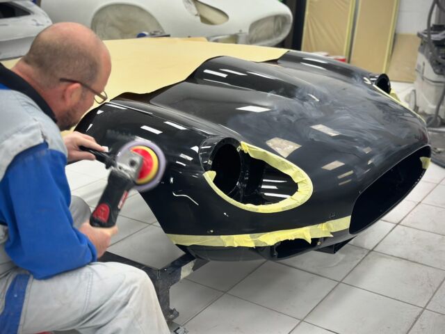 🦚 𝐓𝐇𝐄 𝐄-𝐓𝐘𝐏𝐄 𝐏𝐀𝐈𝐍𝐓𝐈𝐍𝐆 𝐒𝐏𝐄𝐂𝐈𝐀𝐋𝐈𝐒𝐓𝐒

Experience. ✅

Excellence. ✅

E-Type. ✅

The E-Type painting specialists; we offer a full range of painting services across all Jaguar E-Type vehicles.

𝗣𝗘𝗔𝗖𝗢𝗖𝗞 𝗣𝗥𝗘𝗦𝗧𝗜𝗚𝗘

The very best in automotive painting. Based in the historical heart of the British Motor Industry; Coventry & Warwickshire.

Peacock Prestige - Classic & Sports Car Paint Finishing
Unit 5-7 Kwickform Buildings
Hales Industrial Park
Coventry
West Midlands
CV6 6AT

📞 (+𝟰𝟰) 𝟮𝟰𝟳𝟲 𝟲𝟴𝟴 𝟴𝟴𝟴
📩 𝘀𝗮𝗹𝗲𝘀@𝗽𝗲𝗮𝗰𝗼𝗰𝗸𝗽𝗿𝗲𝘀𝘁𝗶𝗴𝗲.𝗰𝗼𝗺

•
•
•

#classiccars #classiccar #restoration #carinstagram #cargram #cars #carspotting #carlovers #carlove #fastcar #fastcars #carporn #heritage #carpainter #carpainting #goodwoodrevival #peacockprestige #painting #paintcorrection #classicmini #jaguar #etype #etypejaguar #jaguaretype #classicjag #classicjaguar #goodwood #etypejag #topgear #thegrandtour